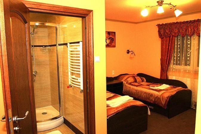 Hotel Andersen Rzeszów Δωμάτιο φωτογραφία